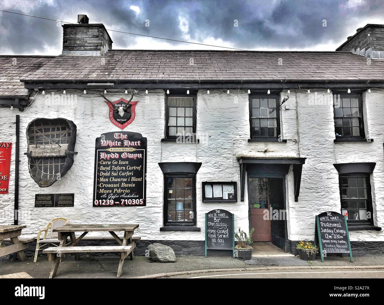 Das White Hart Pub, Cenarth, Ceredigion, Wales. Stockfoto