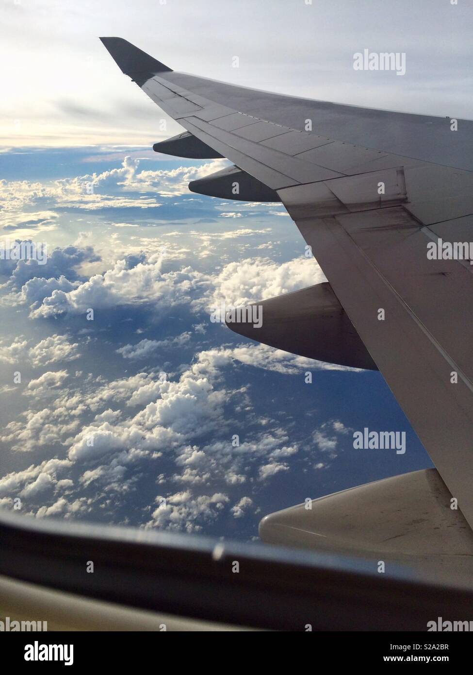 Jeder will den Fensterplatz Stockfoto