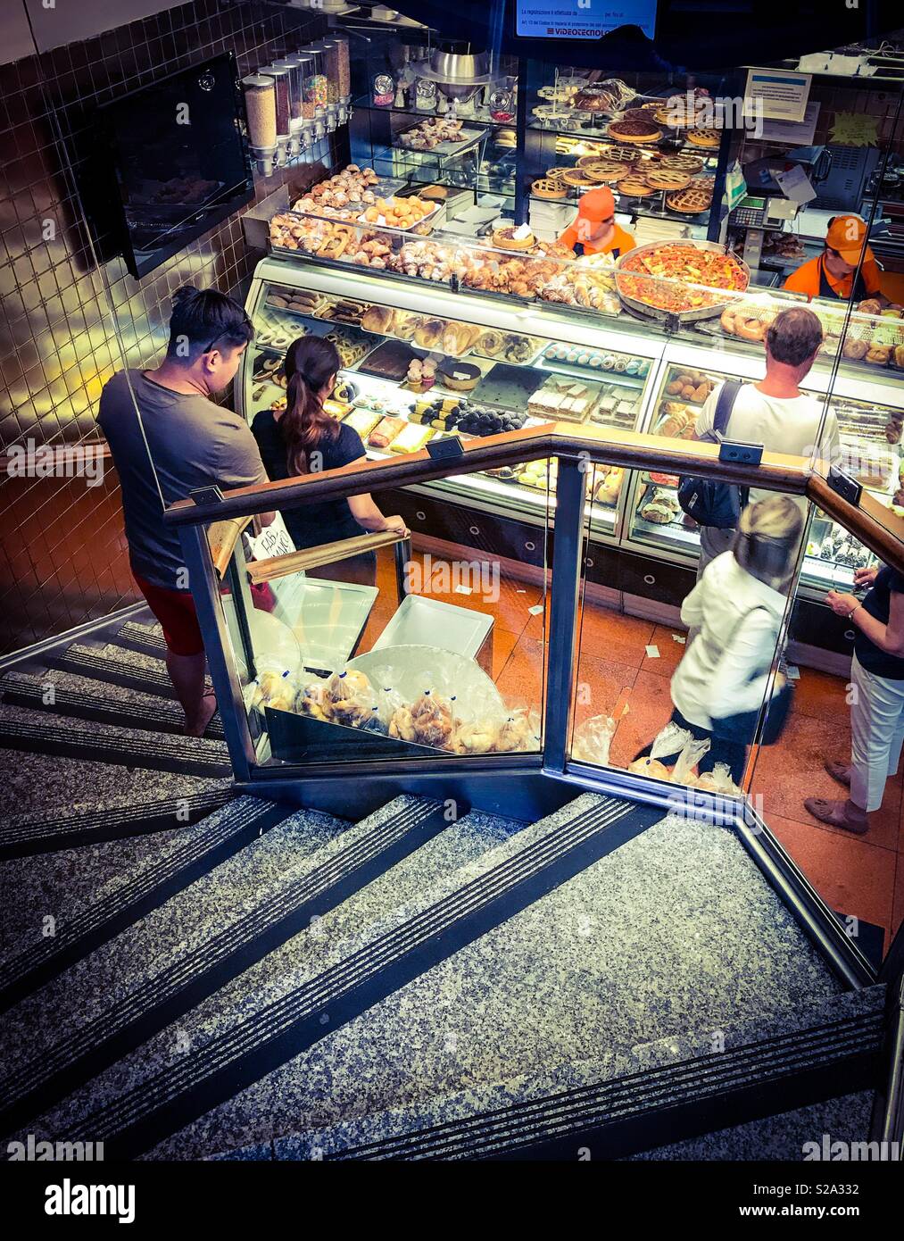 Winzige römische Bäckerei - Smartphone-aufgenommenes Stockfoto