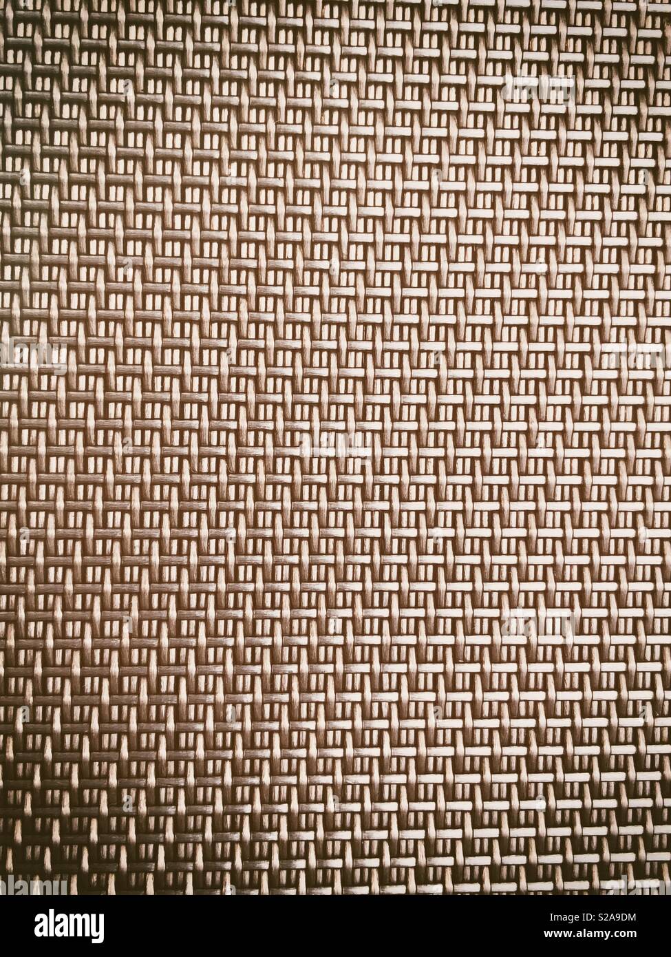 Nahaufnahme des Abends Einstellung mat mit Linien in einem metallischen Mode - Smartphone-aufgenommenes Stockfoto