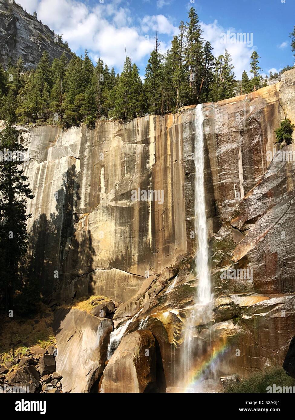 Yosemite Vernal Falls Rainbow Stockfoto