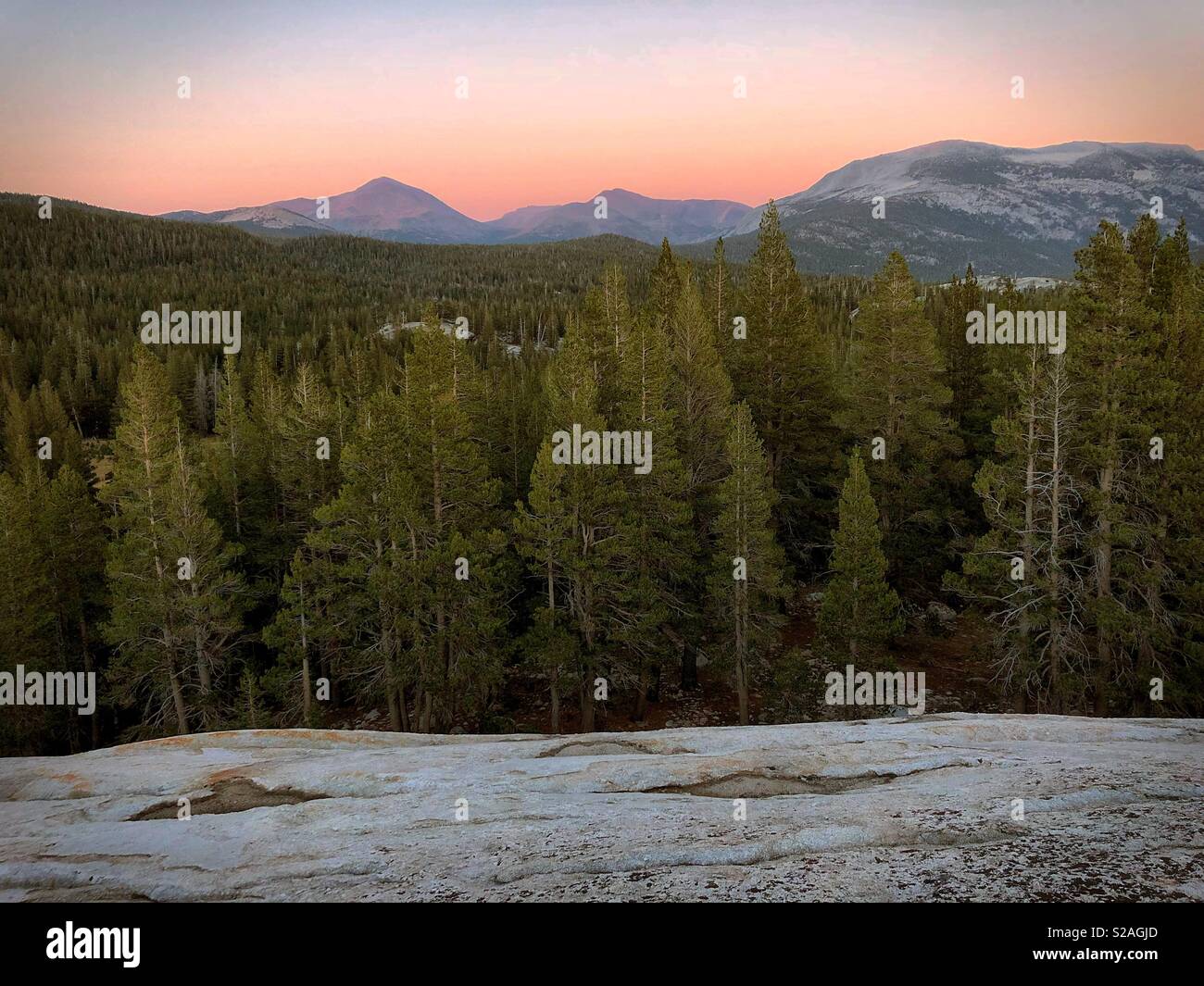 Yosemite Sonnenuntergang Blick von der Kuppel - Smartphone-aufgenommenes Stockfoto