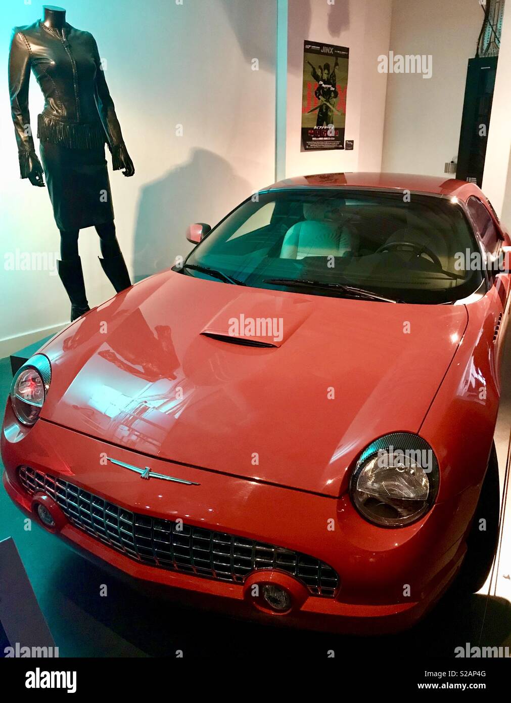 James Bond Bond in motion Ausstellung. Covent Garden London April 2018. Stockfoto