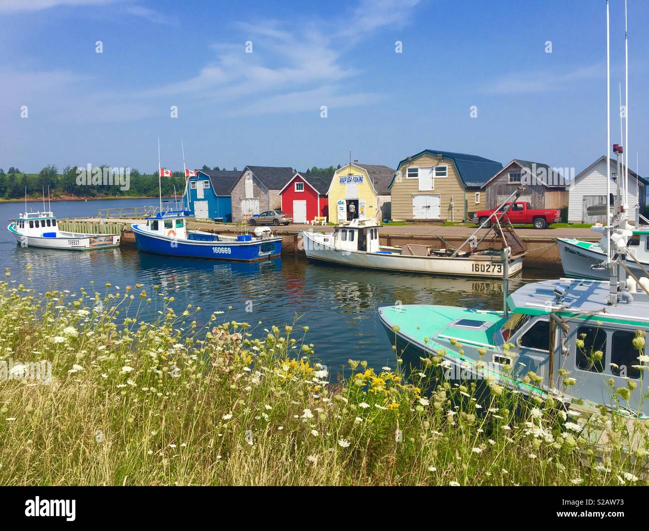 Boote und bunten marine Boot wirft in Prince Edward Island Kanada Stockfoto