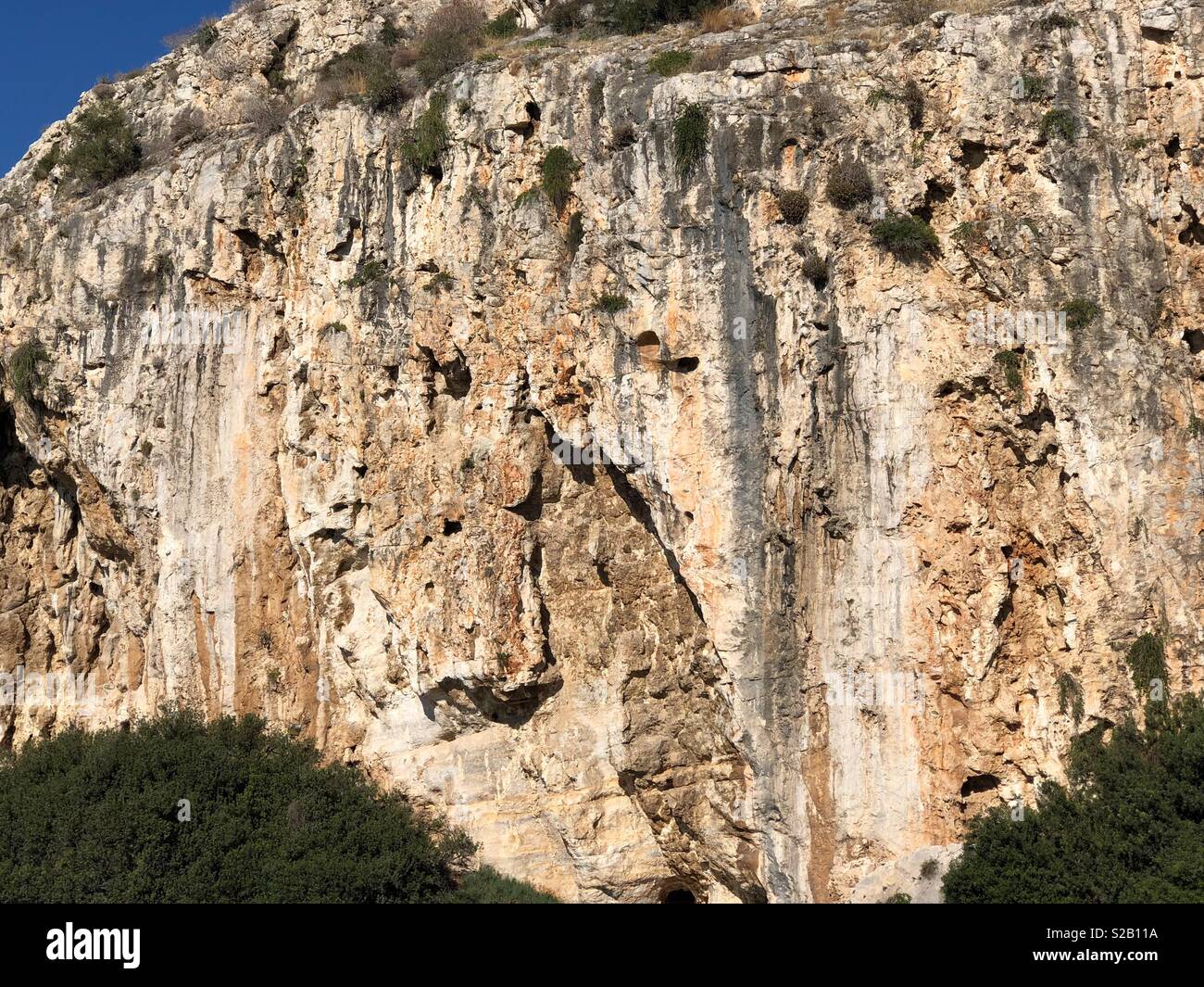 Gesicht im Fels Parabel Voulagmeni Griechenland Stockfoto