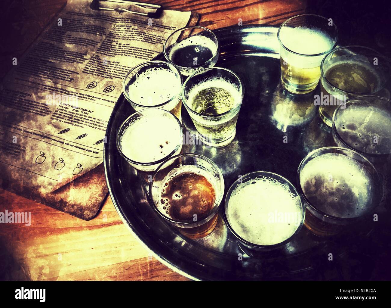 Bier Verkostung Platte Stockfoto