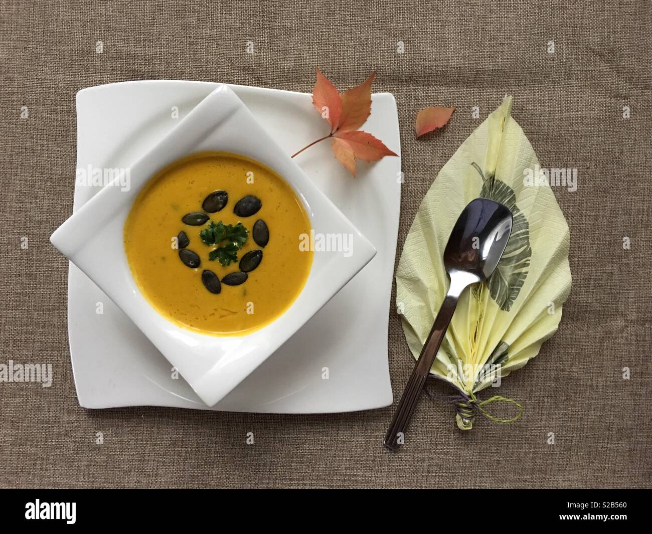 Kürbiscreme-Suppe Stockfoto