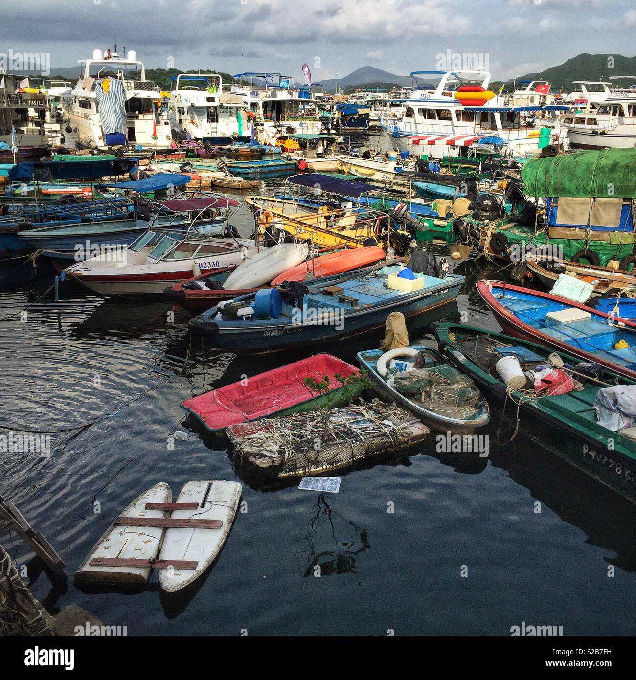 Boat Harbour, Sai Kung, New Territories, Hong Kong - Smartphone-aufgenommenes Stockfoto