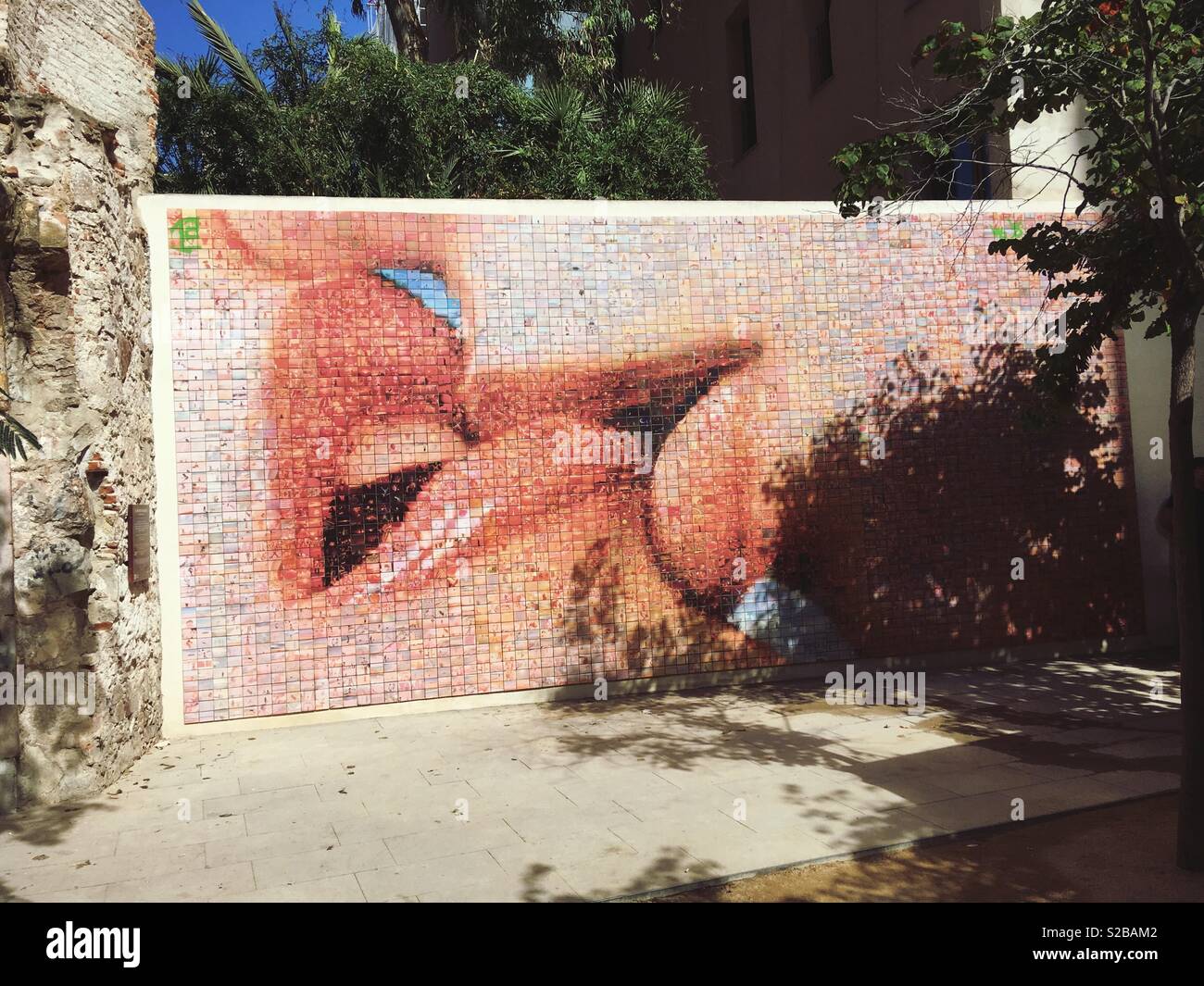 Joan Fontcuberta von der Freiheit Kiss, die Welt beginnt mit jedem Kuß in Barcelona, Katalonien, Spanien Stockfoto
