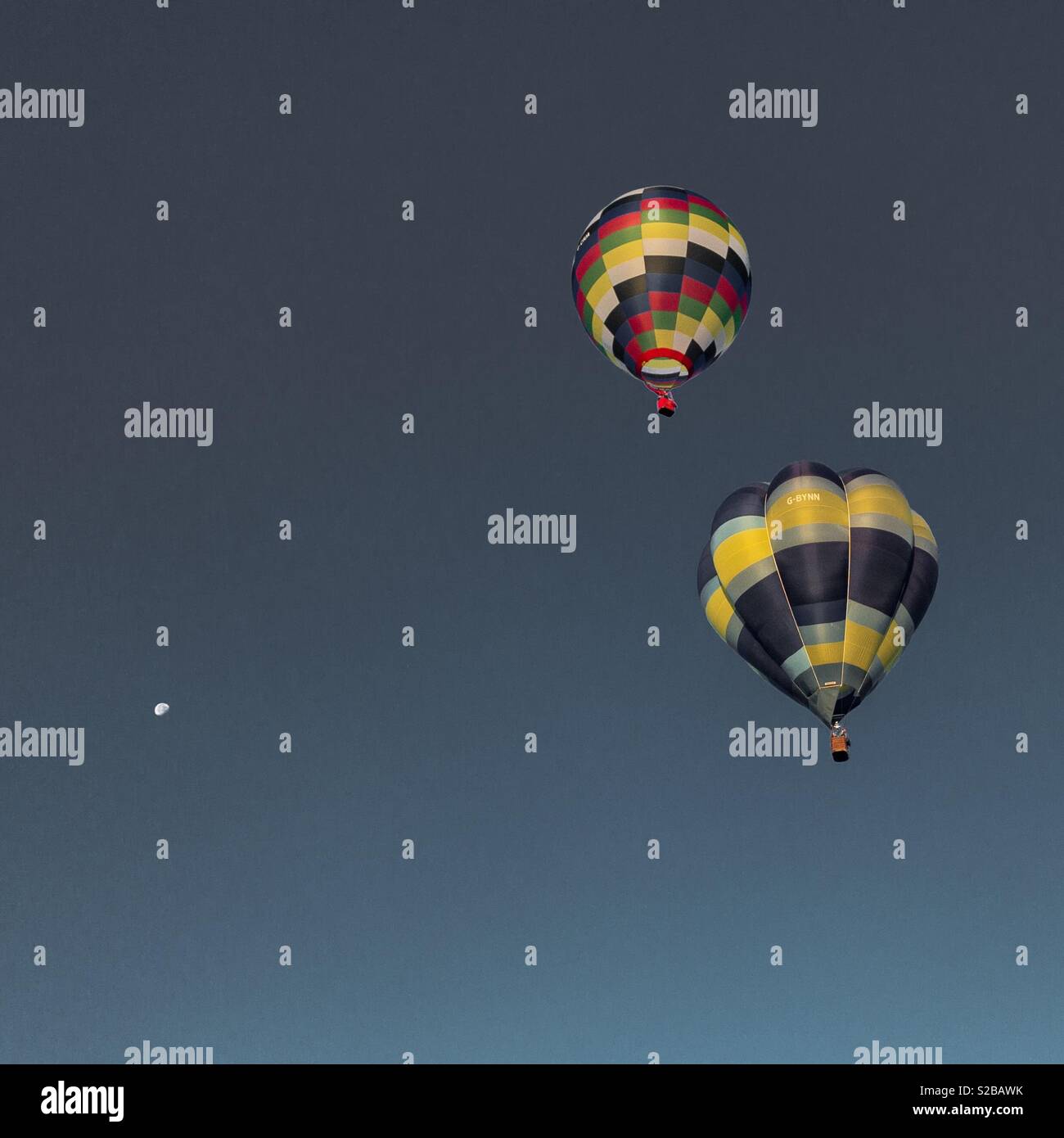 Früher Morgen Ballonfahrt. Stockfoto