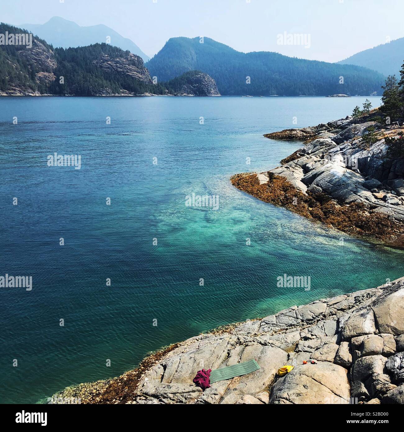 Warmen, türkisfarbenen Wasser des Desolation Sound Stockfoto