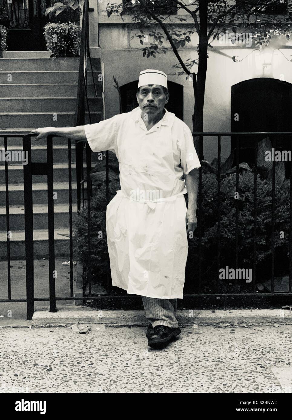 Koch Don Cornelio, posierend auf seine Pause Stockfoto