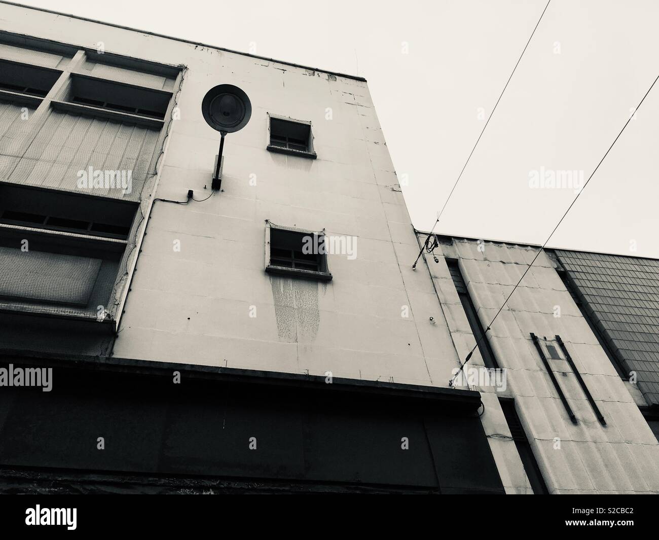 Verfallene Gebäude - Smartphone-aufgenommenes Stockfoto