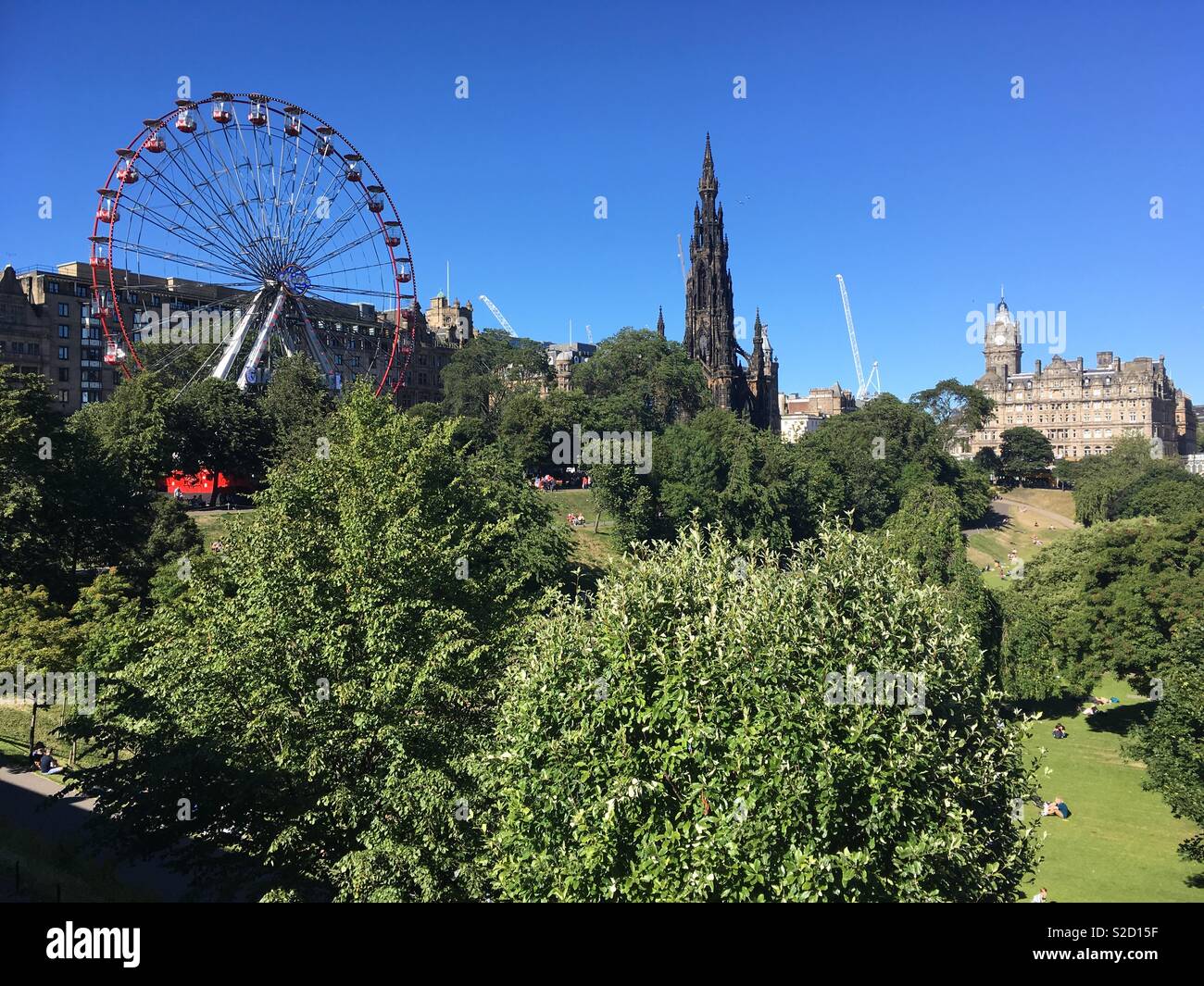 Edinburgh in der Sonne Stockfoto