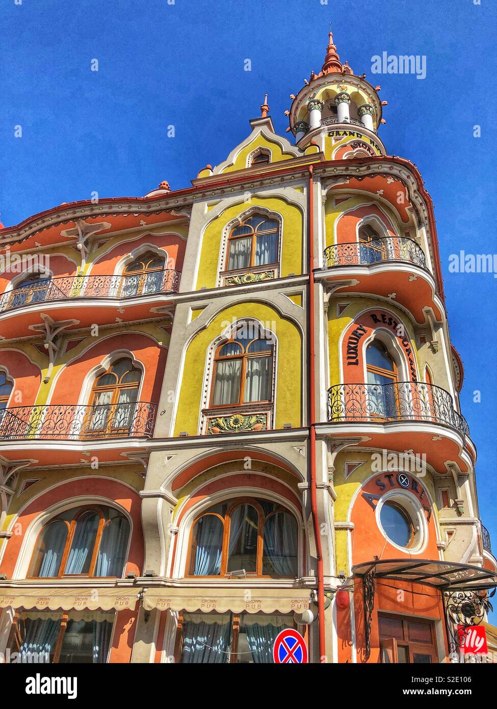 Bunte art Nouveau Architektur in Oradea, Rumänien. Stockfoto