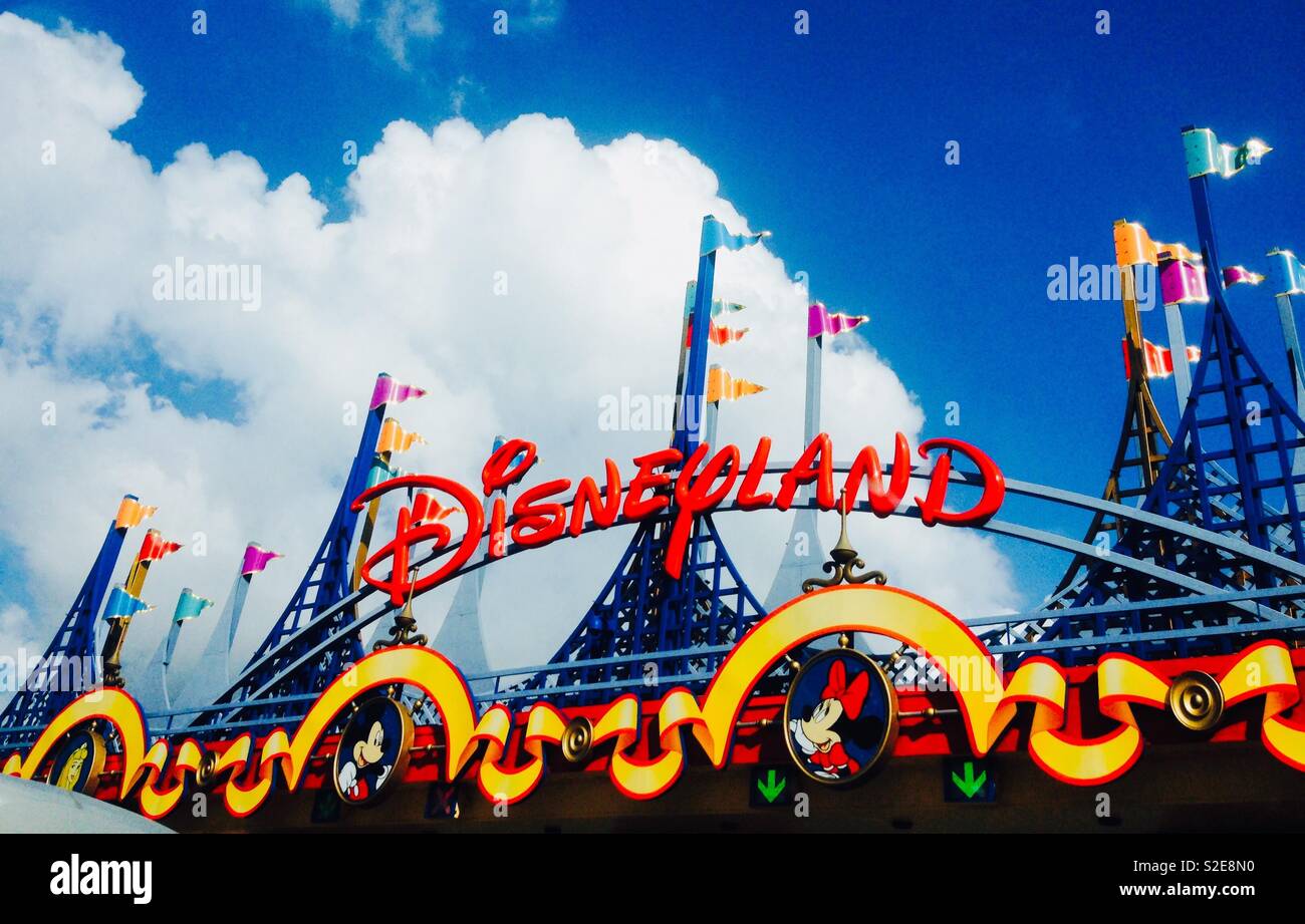 Eingang zum Disneyland Paris im Mai 2015 Stockfoto