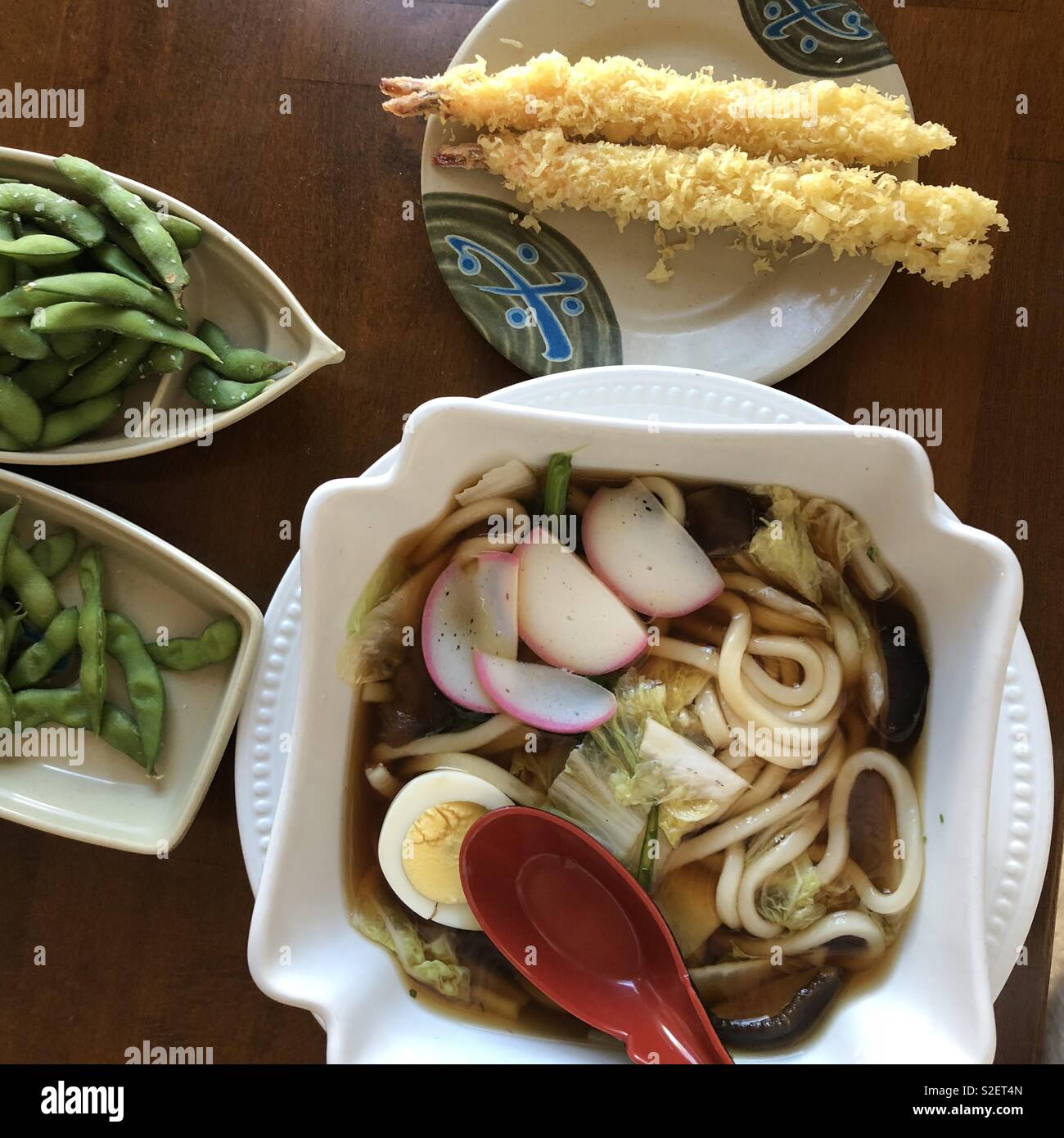 Japanisches Mittagessen - udon Nudeln Suppe Stockfoto