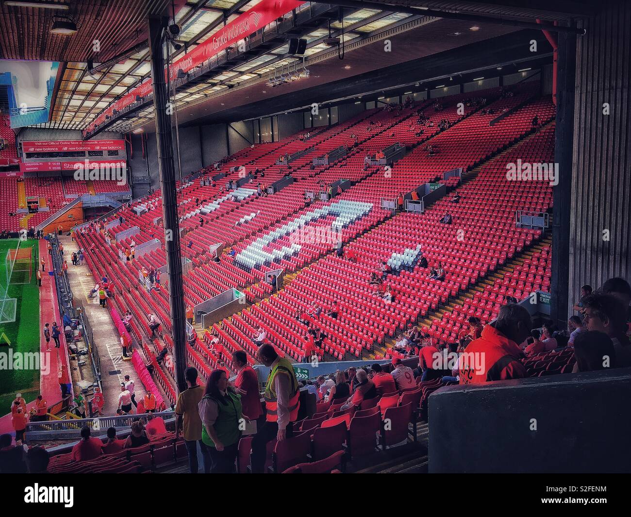 Den Kop Ende stand in der Liverpool Football Club Anfield Stadion Stockfoto