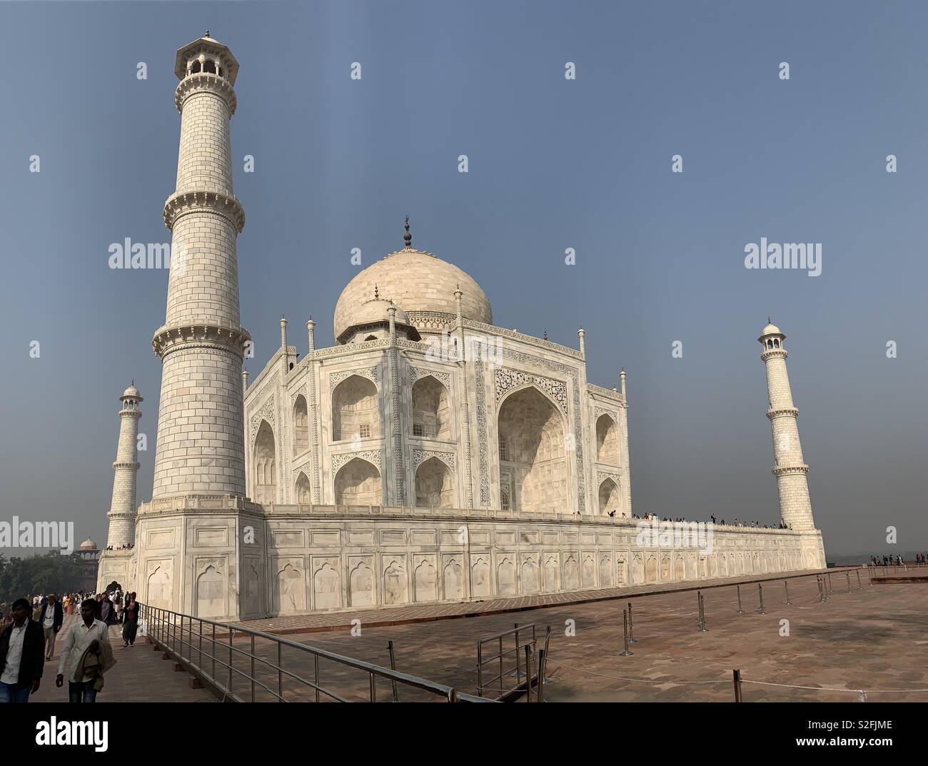 Das wunderschöne Taj Mahal in Agra, Indien während eines Morgens im Dezember 2018. Stockfoto