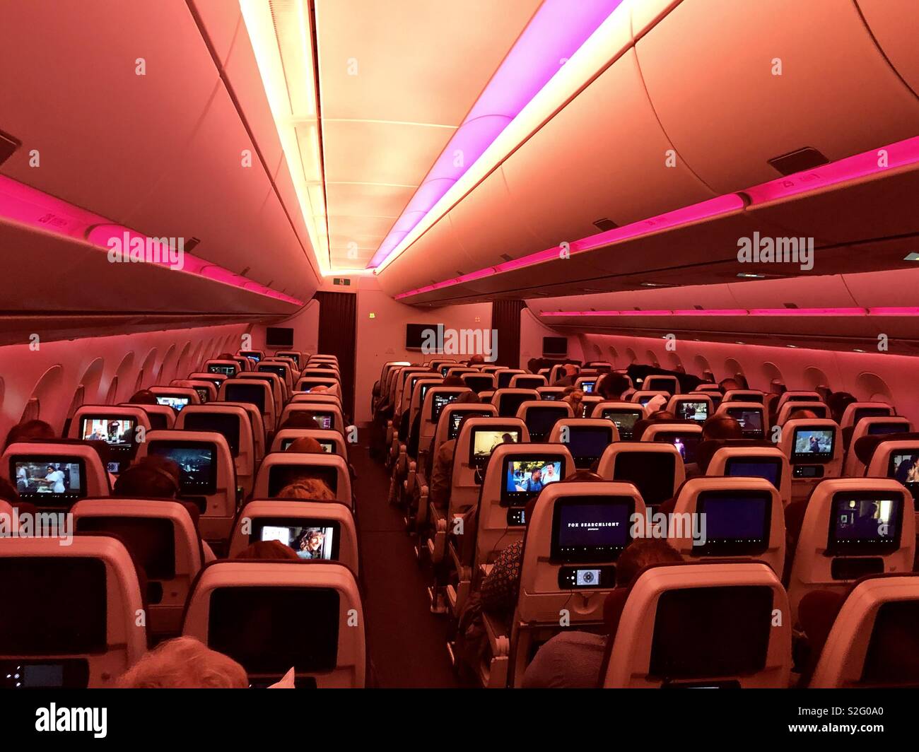 Flugzeug In Der Economy Class Kabine Eines Airbus A350 Der