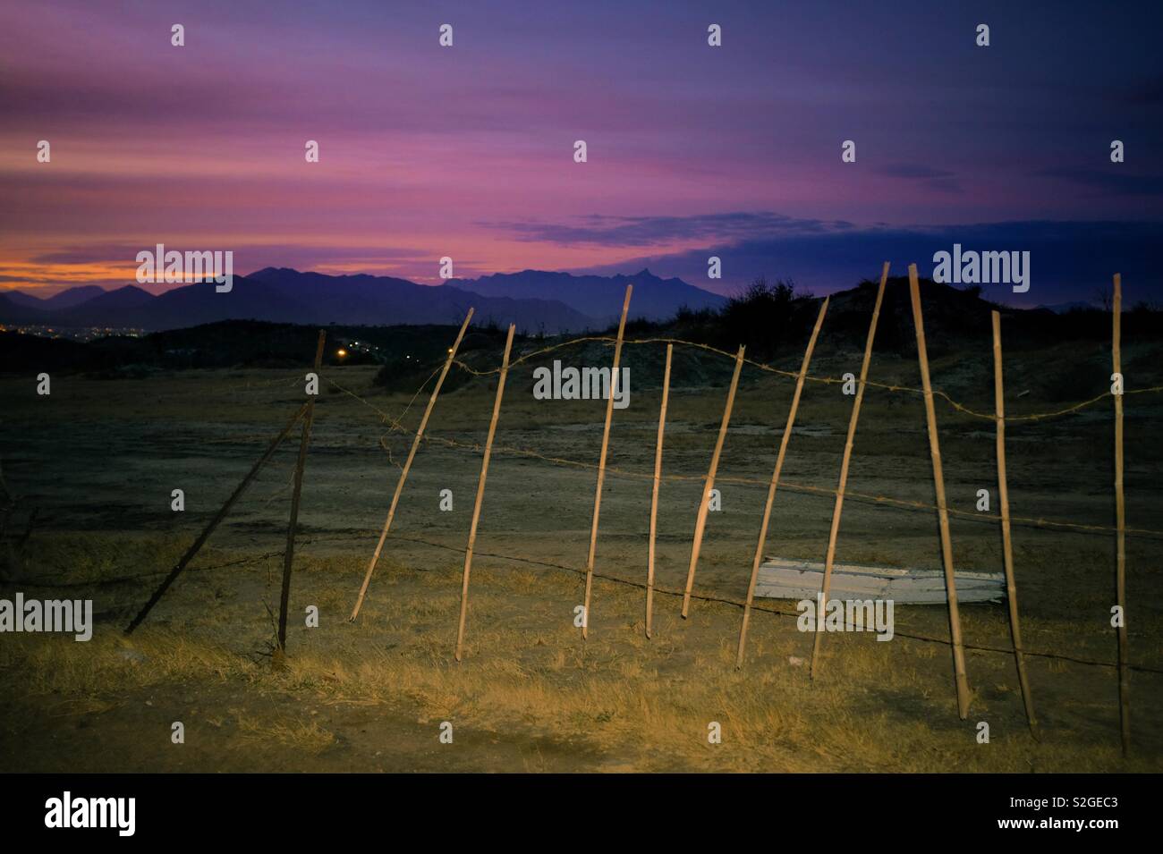 Einen alten Zaun und ein Sonnenuntergang in San Jose Del Cabo, Baja California Sur, Mexiko Stockfoto