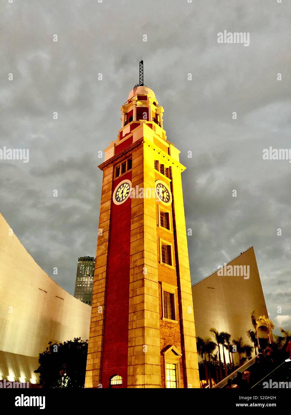Kowloon Clock Tower - Smartphone-aufgenommenes Stockfoto