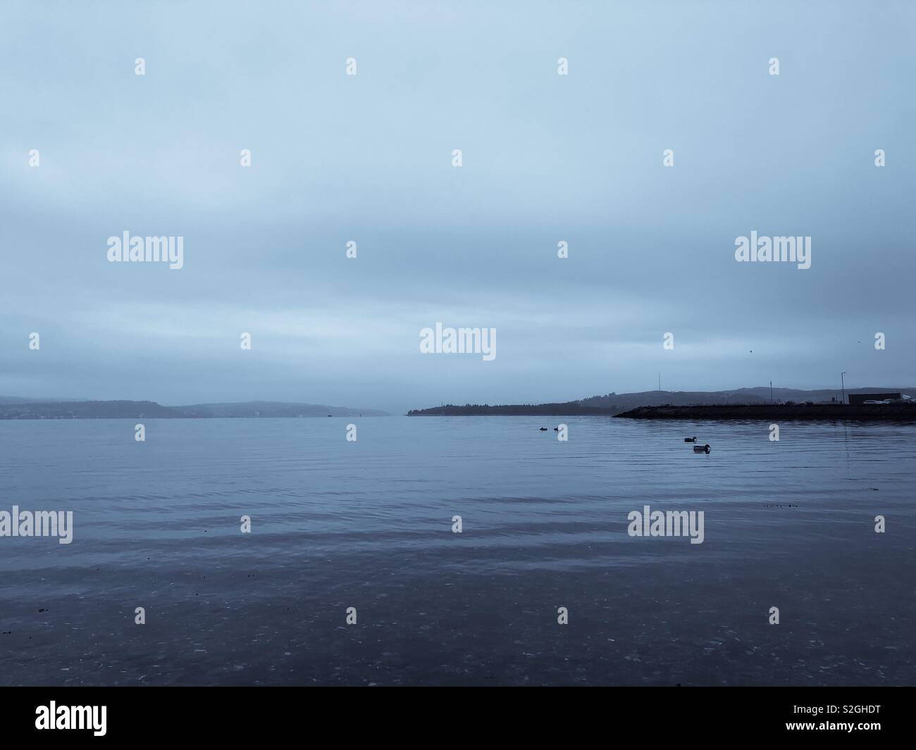 Blick auf den Clyde aus Helensburgh. Schottland. UK. - Smartphone-aufgenommenes Stockfoto