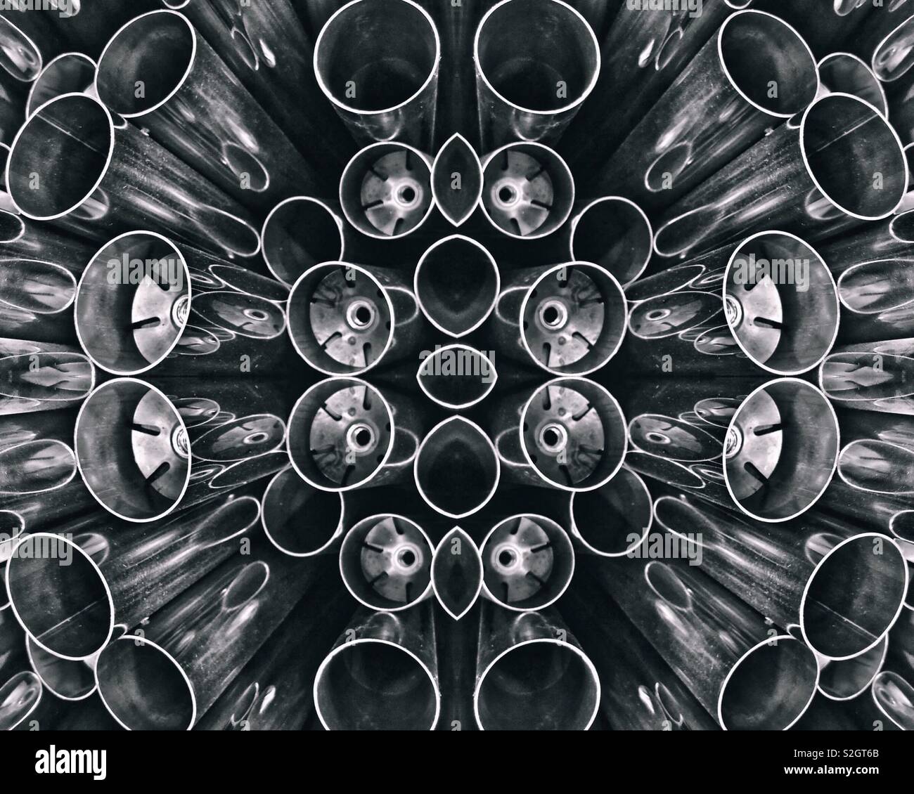 Eine abstrakte digitale Kunstwerke aus einem Bild von vielen Silber Rohre Stockfoto