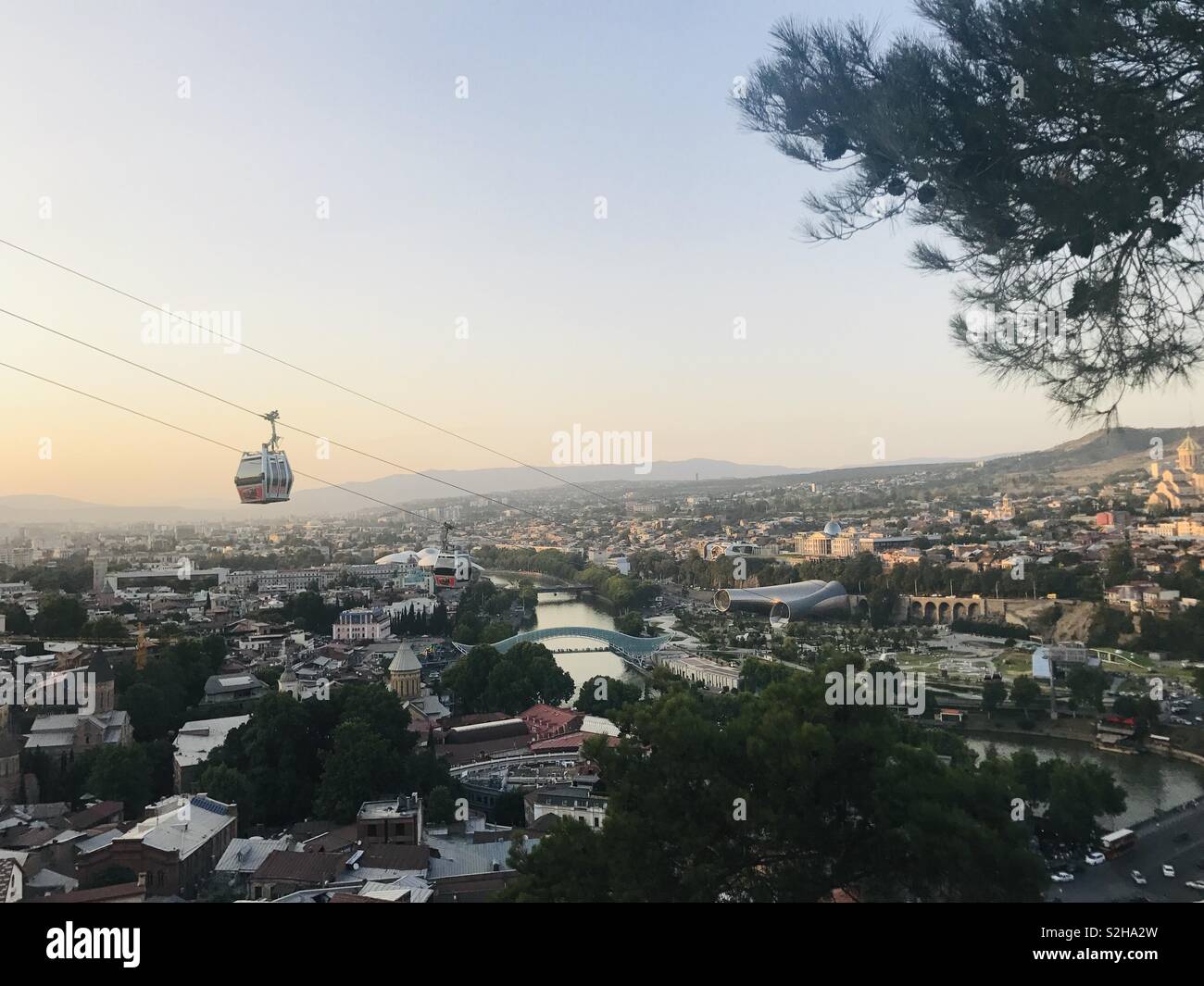 Sonnenuntergang über Tiflis, Georgien Stockfoto