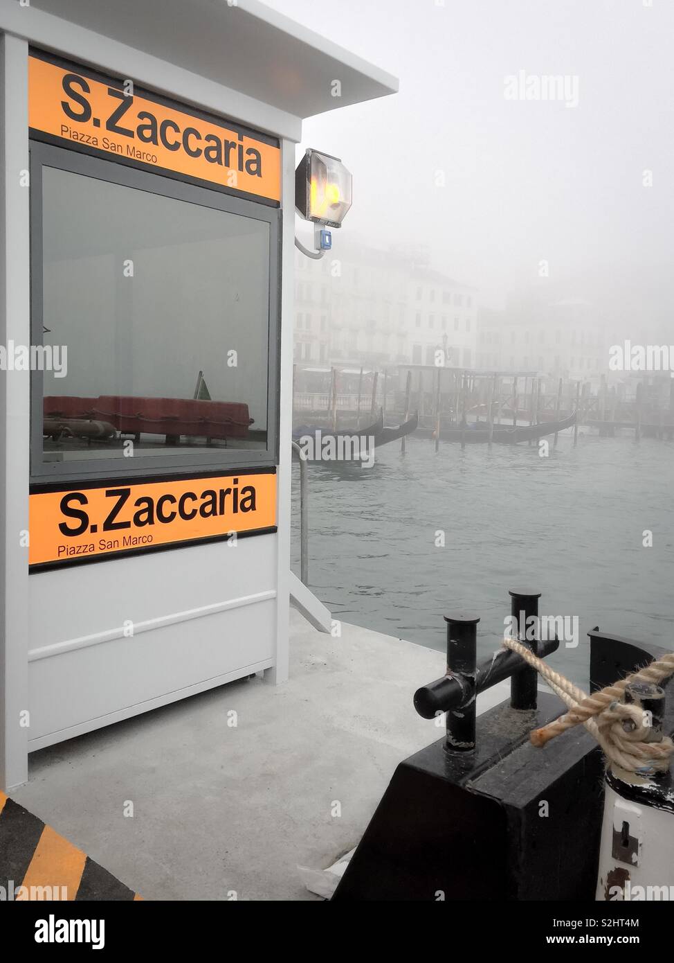 Nebeliger Tag in Venedig Stockfoto