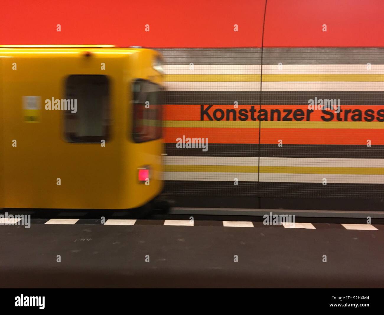 Berliner U-Bahn station Konstanzer Straße Stockfoto