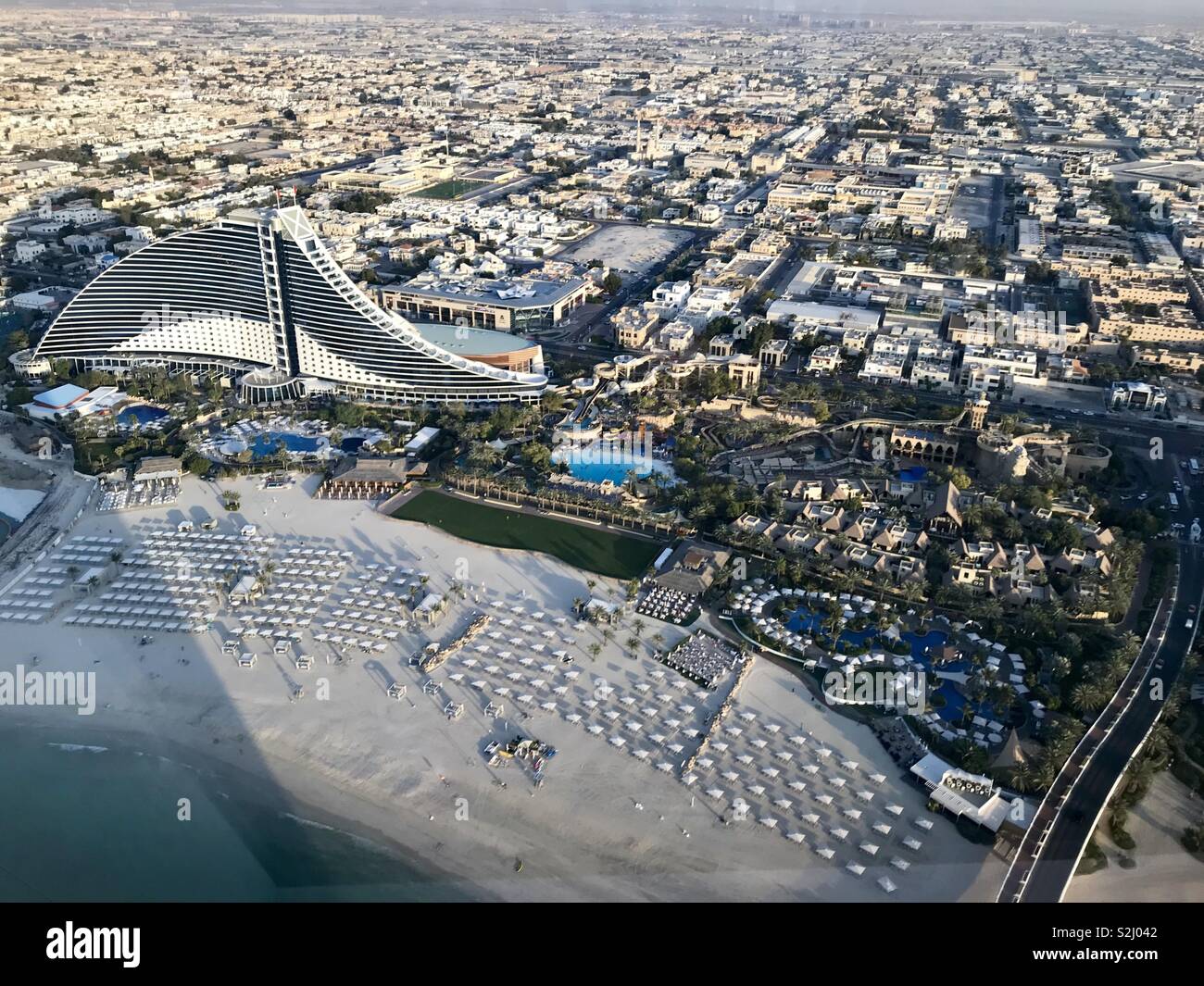 Jumeirah Beach hotel - Smartphone-aufgenommenes Stockfoto