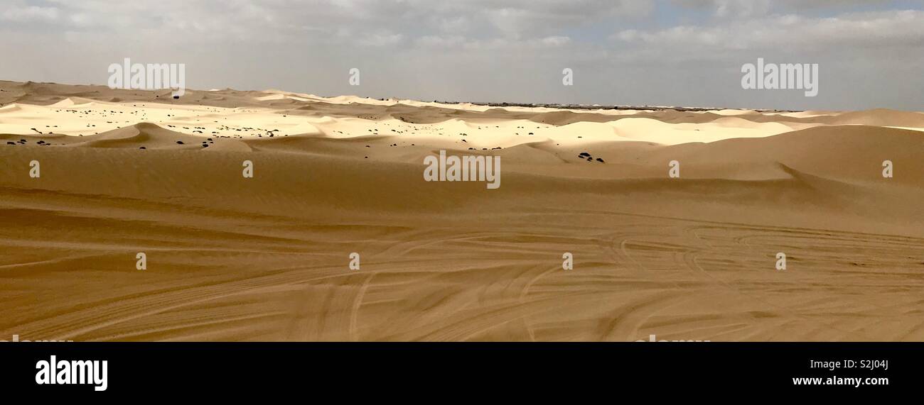Abu Dhabi Wüste - Smartphone-aufgenommenes Stockfoto