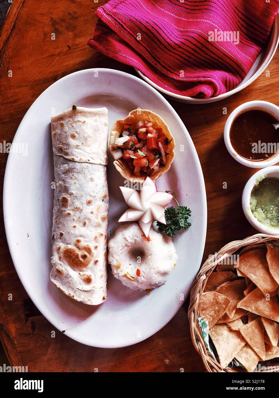 Authentische Vegan burrito in ausgefallenen Mexikanischen Restaurant in Cancun Stockfoto