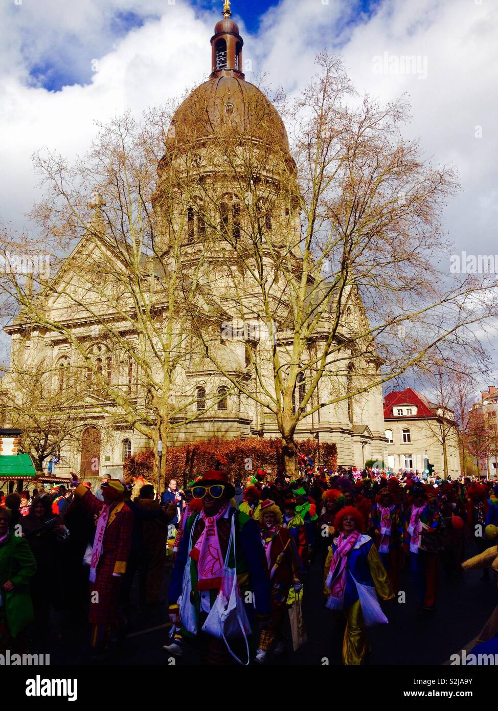 Mainzer Karneval 2019. Street Parade in der Nähe von Christuskirche Stockfoto