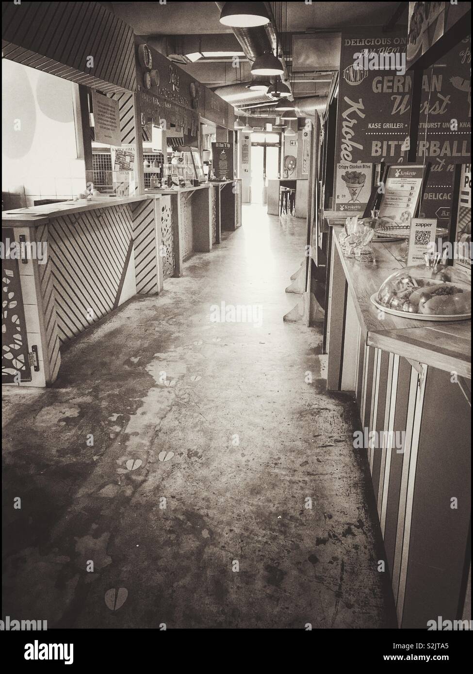 Garküchen an der Mojo Markt, Seapoint, Kapstadt, Südafrika. Stockfoto