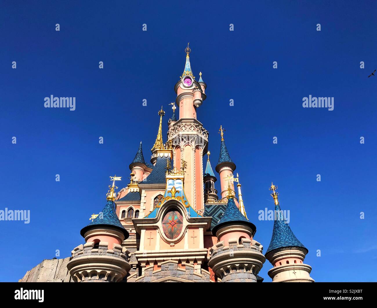 Disney Schloss im DisneyLand Paris. Stockfoto