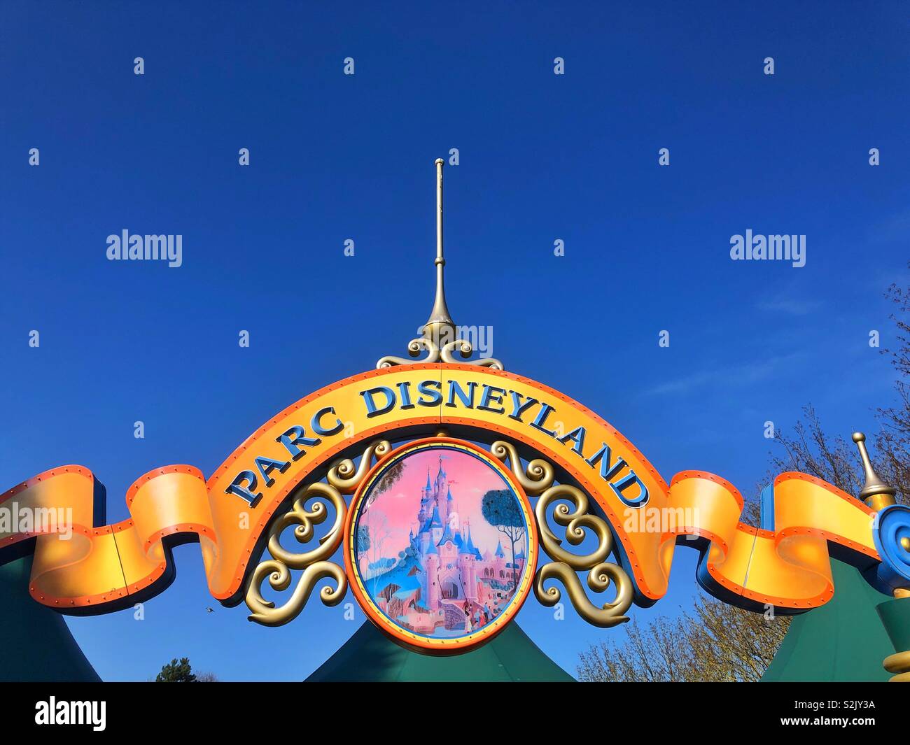 Disneyland Paris Eingangsschild Stockfoto