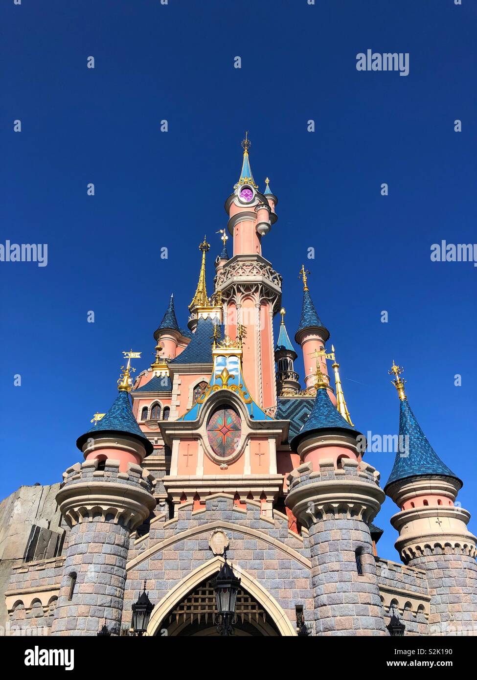 Disneyland Paris Schloss, das magische Königreich. Stockfoto