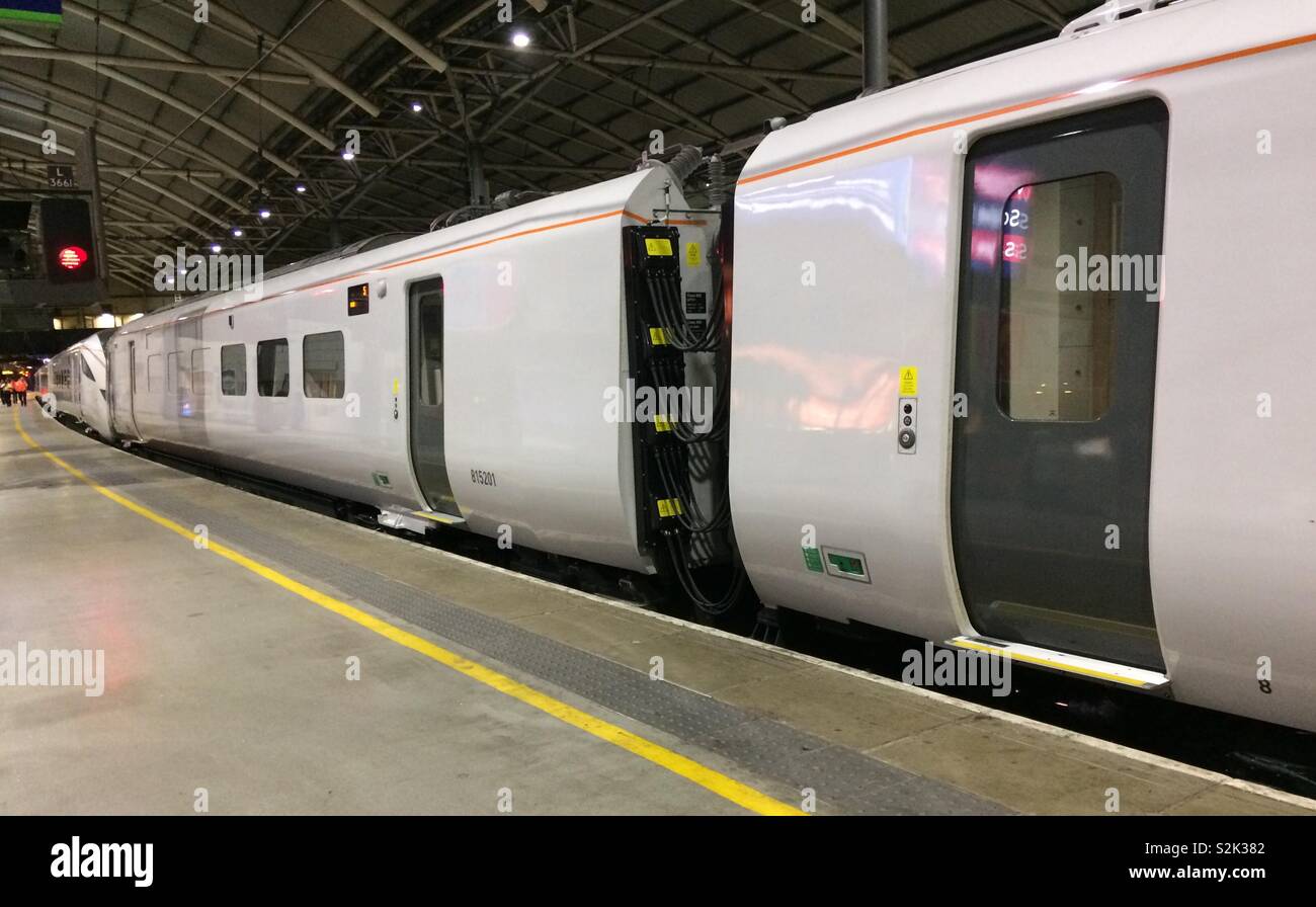 Azuma Waggons in Leeds in Erwartung der Zünfte. Stockfoto