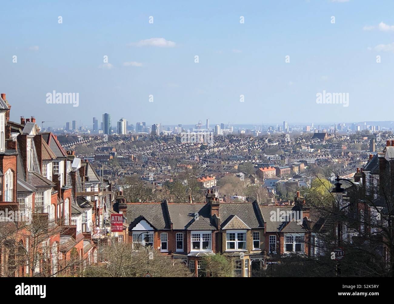 Weiten Blick auf London aus der Sicht der Top modischen Muswell Hill bei 344 Meter. Stockfoto