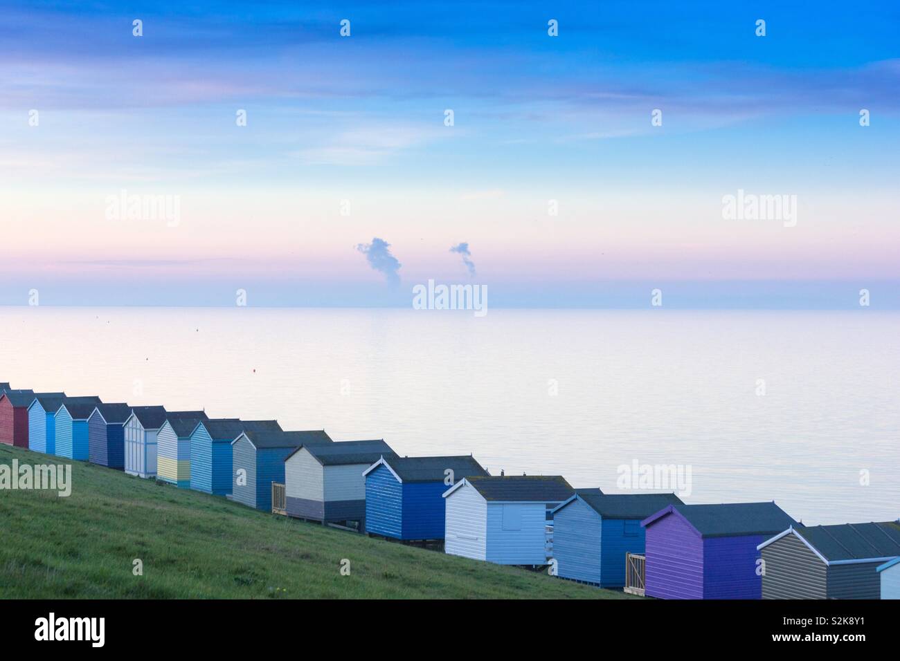 Farbige Strandhütten Stockfoto