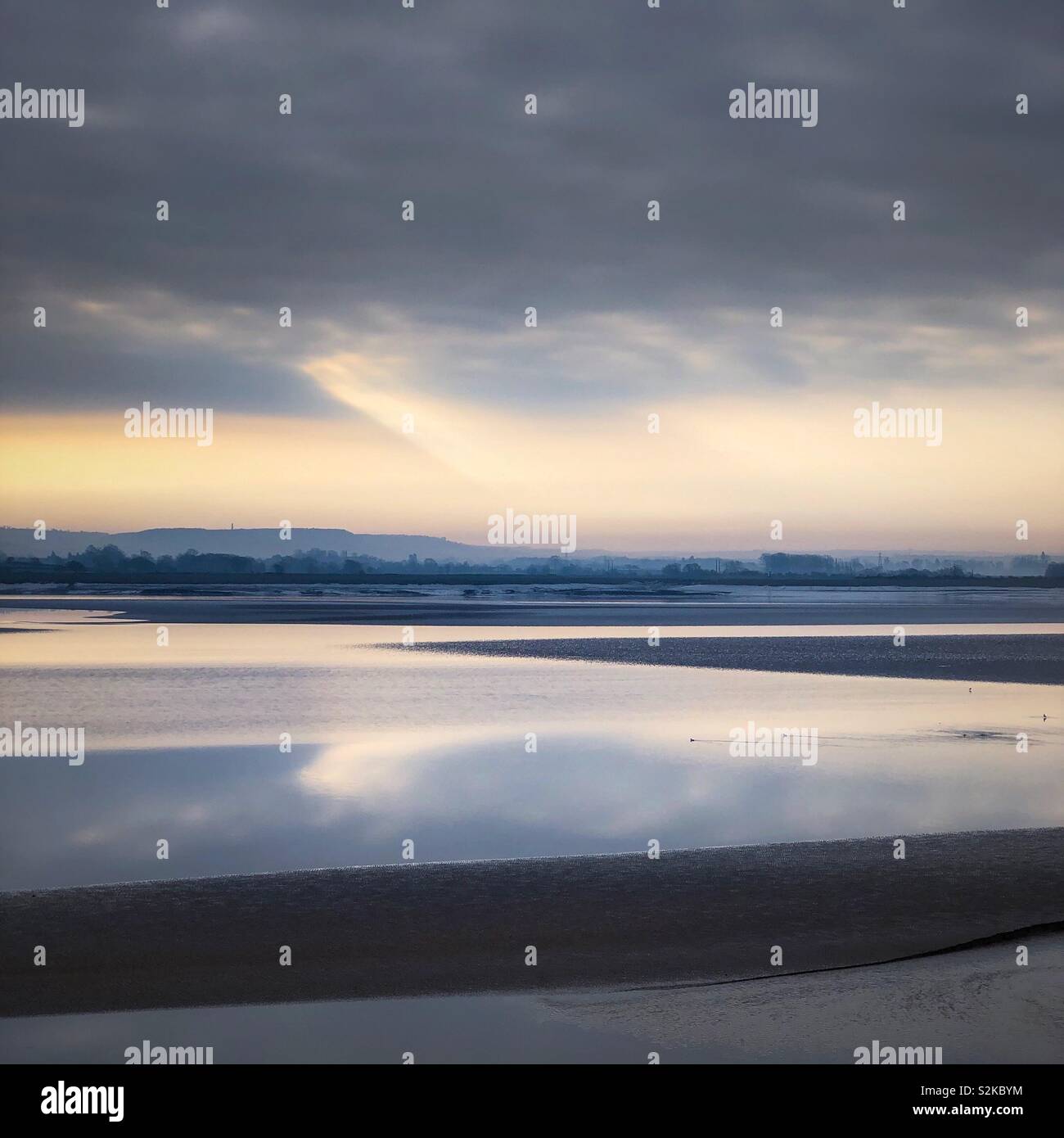 Fluss Severn bei Sonnenuntergang. Stockfoto
