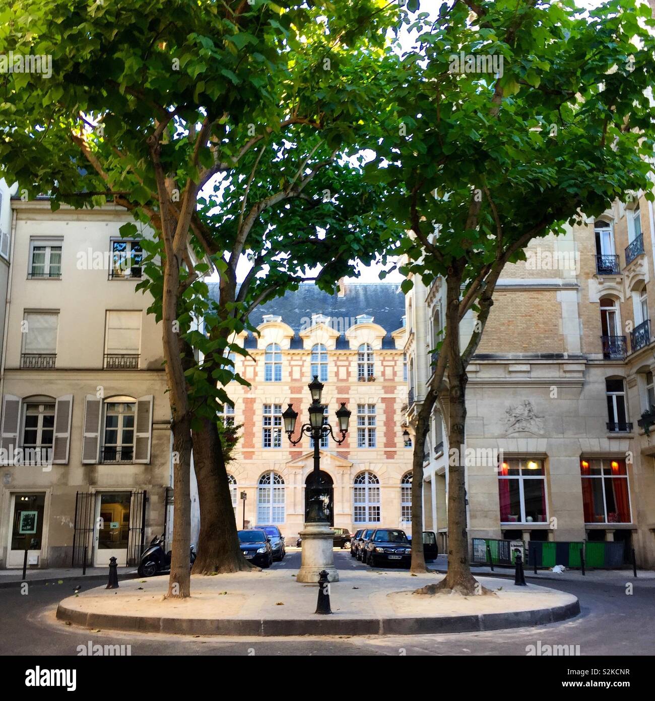 Wanderung rund um den Place de Furstenberg in Saint Germain-des-Prés - Paris Stockfoto