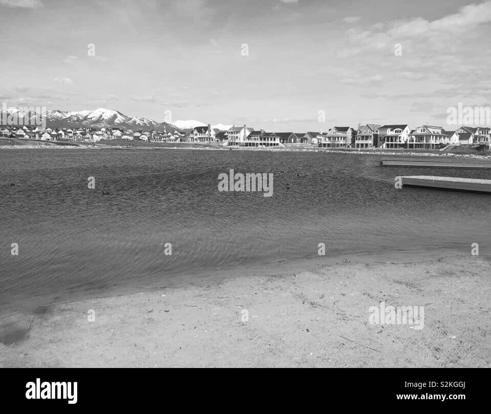 Strand, Natur, Natur, See, Ozean, Meer, Berge, Schnee, Mono, Grau Ton, Grau, Wolken, schneebedeckten Berge Stockfoto