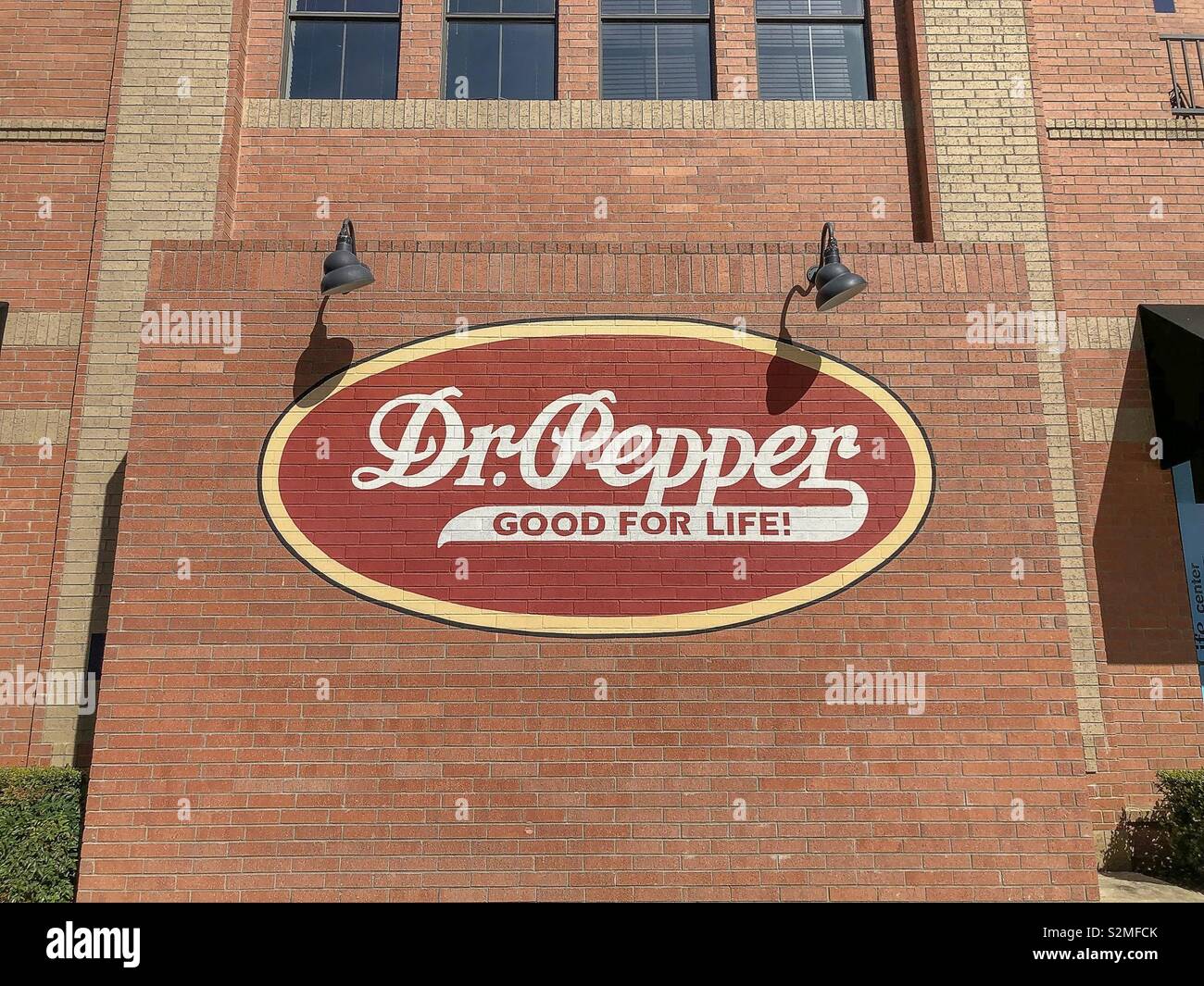 Dr Pepper logo gemalt von brick wall Stockfoto