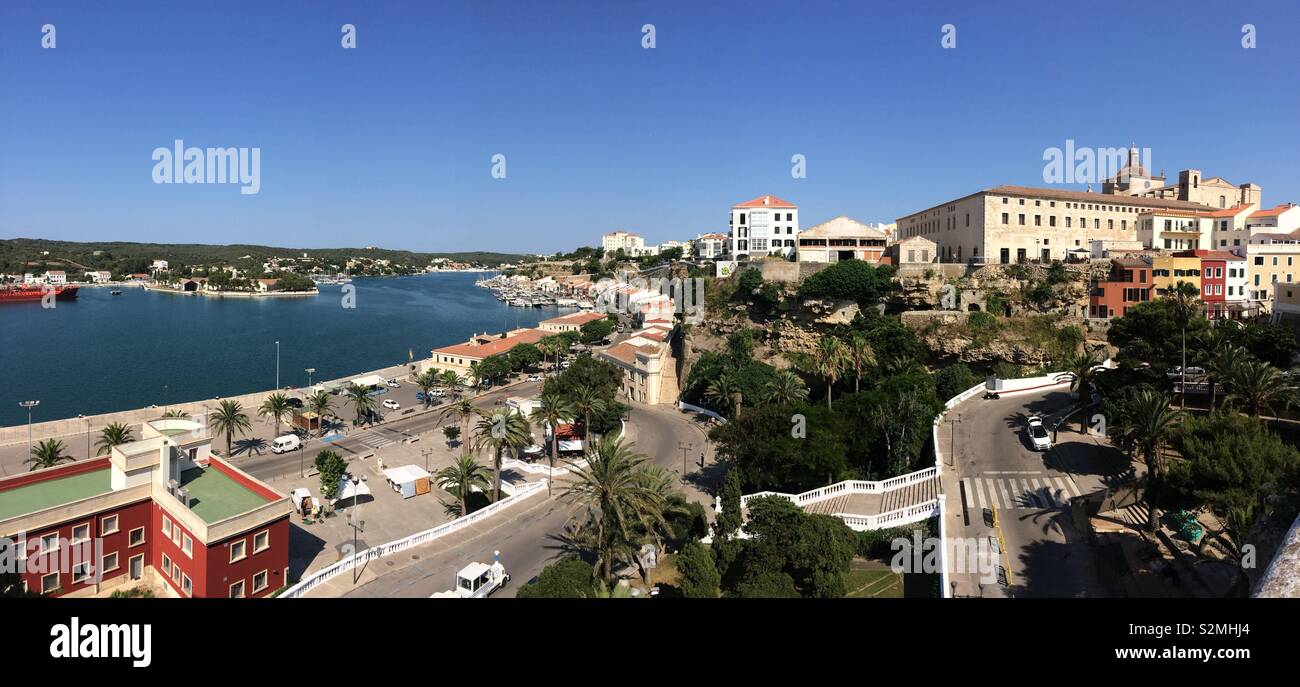 Panorama auf den Hafen von Mahon, Menorca Stockfoto