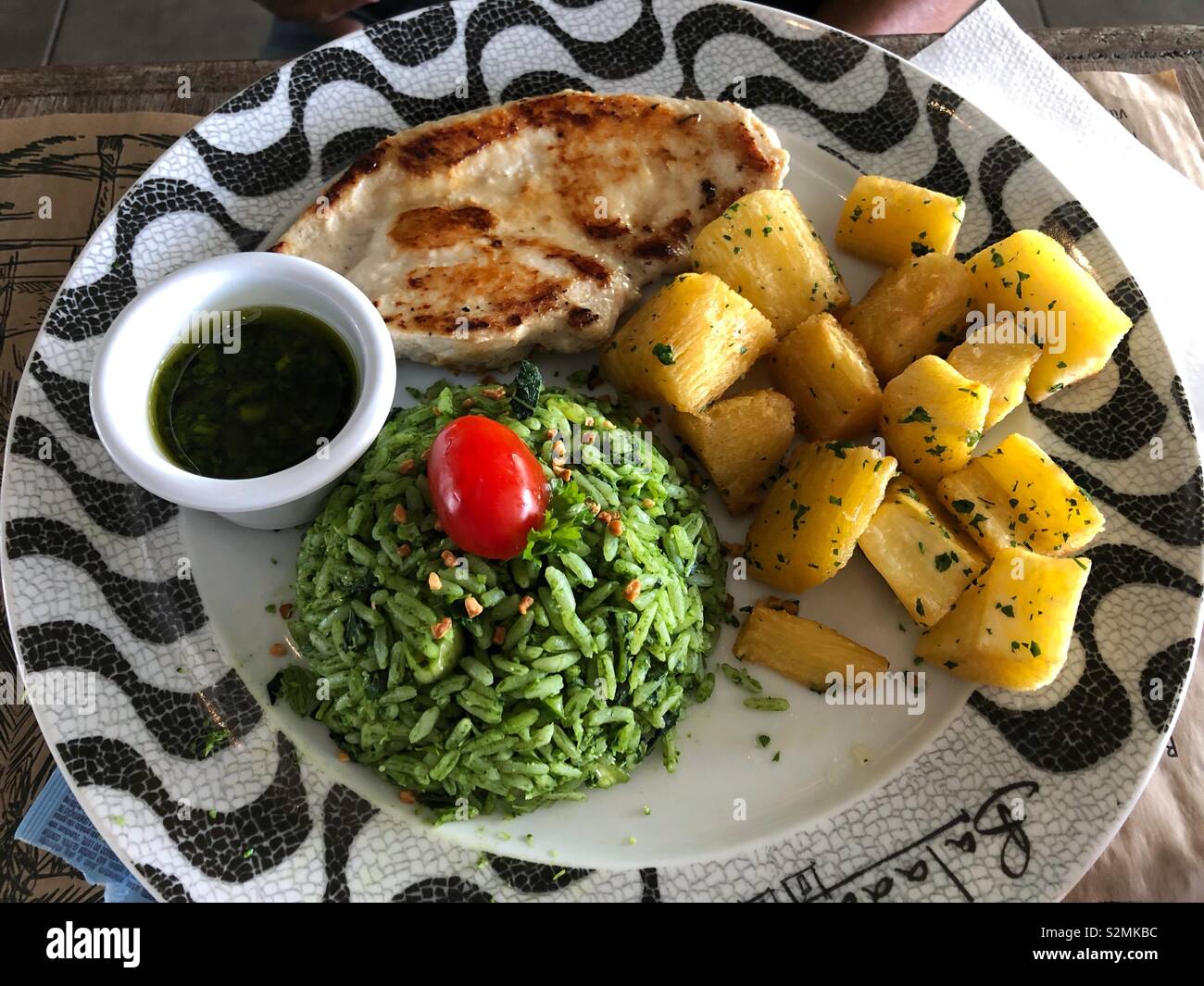Ein gesundes Mittagessen. - Smartphone-aufgenommenes Stockfoto
