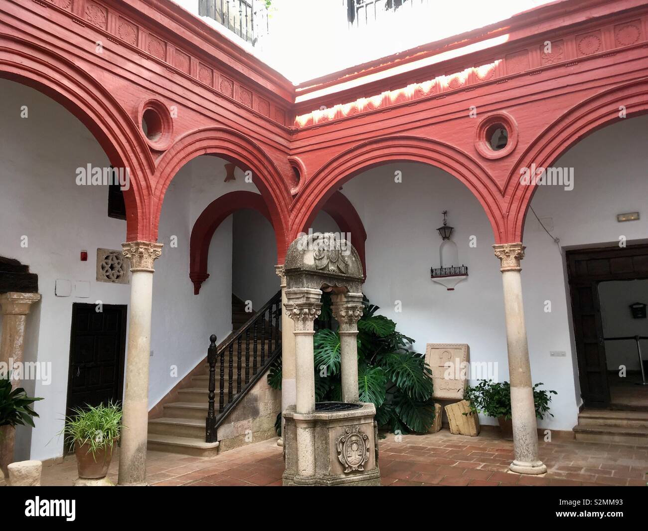 Terrasse des Museo Municipal, Ronda, Andalusien, Spanien Stockfoto