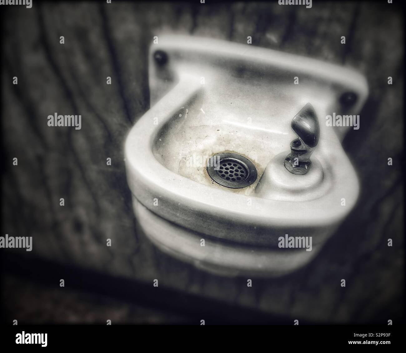 Vintage Trinkbrunnen - Smartphone-aufgenommenes Stockfoto